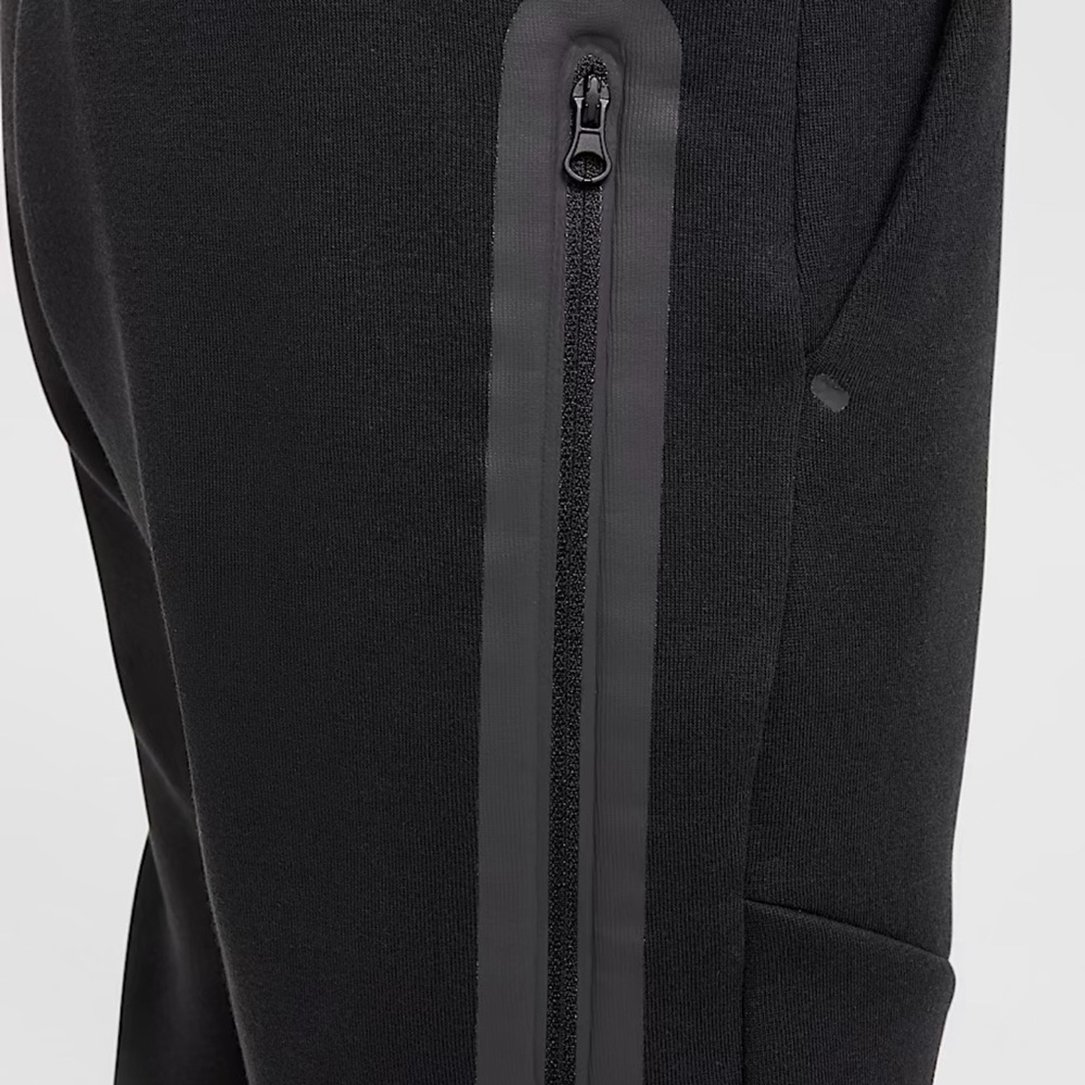 Nike joggers youth S